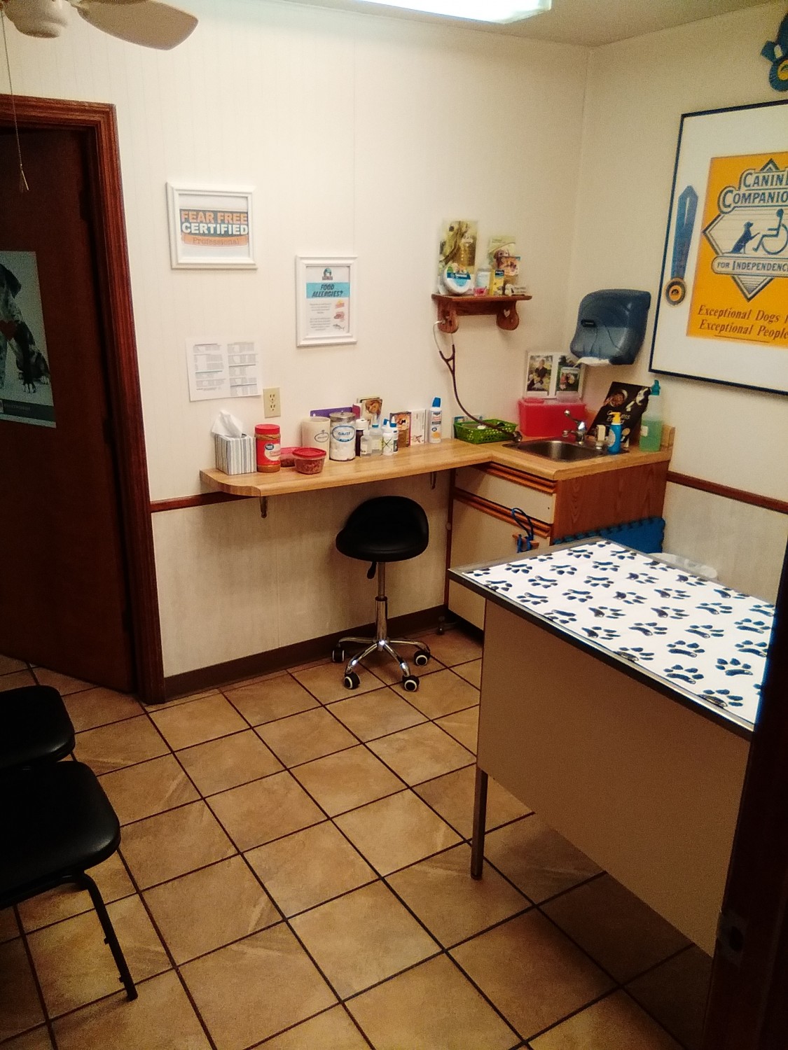 Exam Rooms Animal Health Care Center Arcola, IL